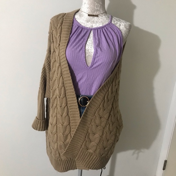 F21 Knit Sweater - Picture 2 of 5